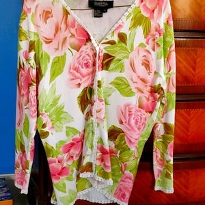 Floral light sweater,  button up